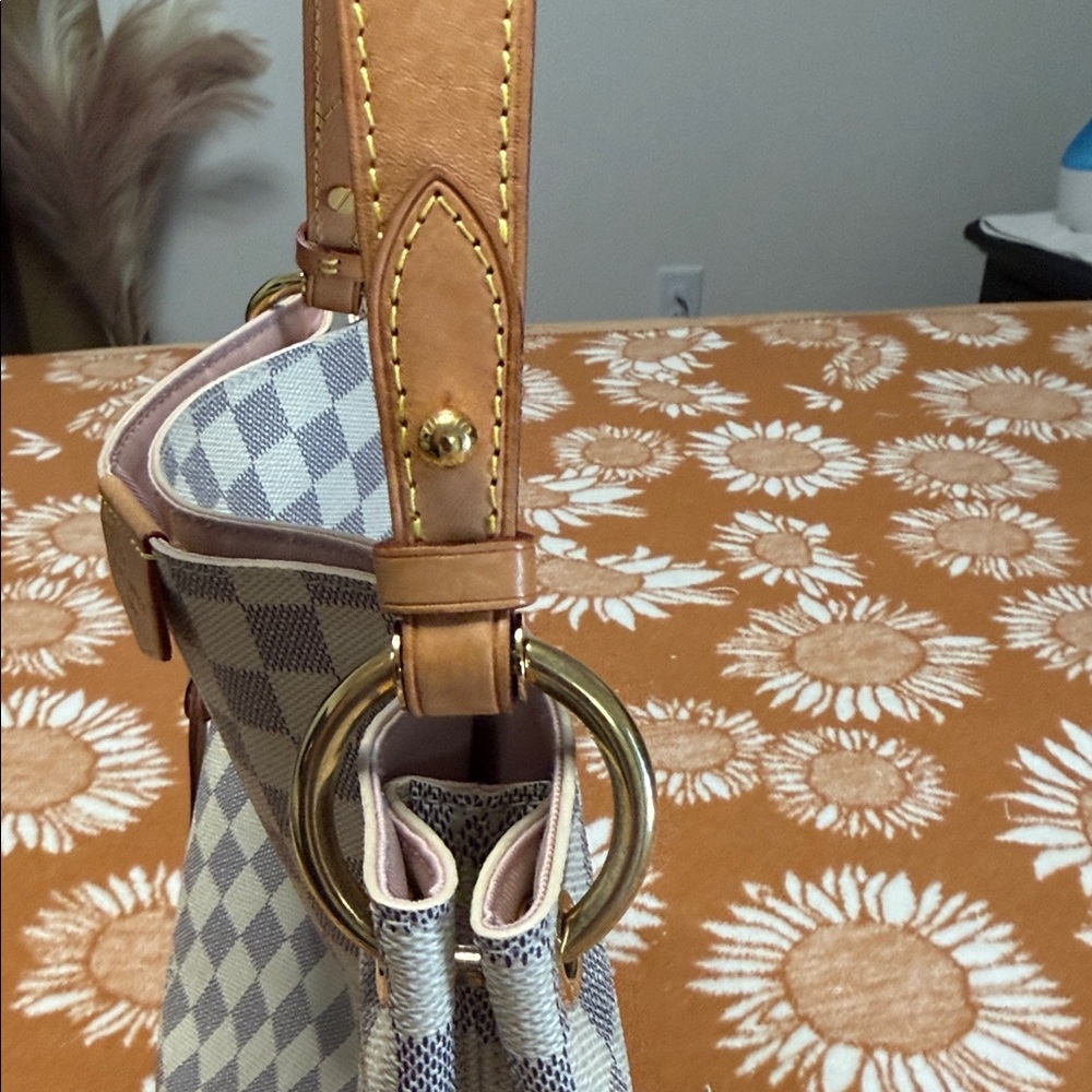 Louis Vuitton Damier Azur Checkerboard Shoulder Bag in White and Blue - Picture 9 of 11
